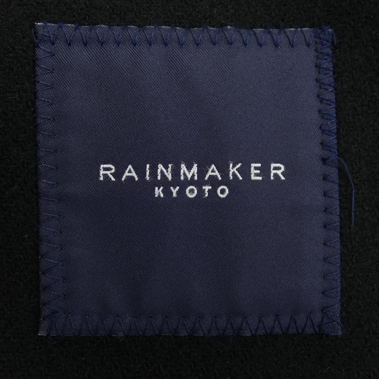 RAINMAKER coat