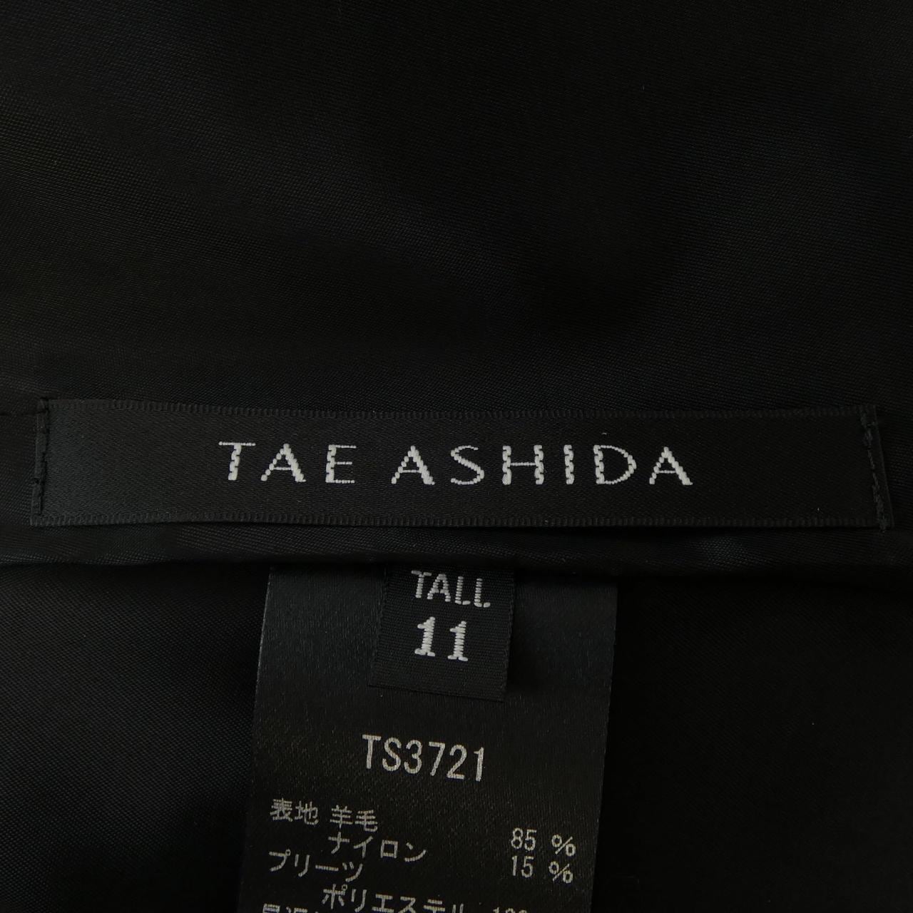 タエアシダ TAE ASHIDA スカート