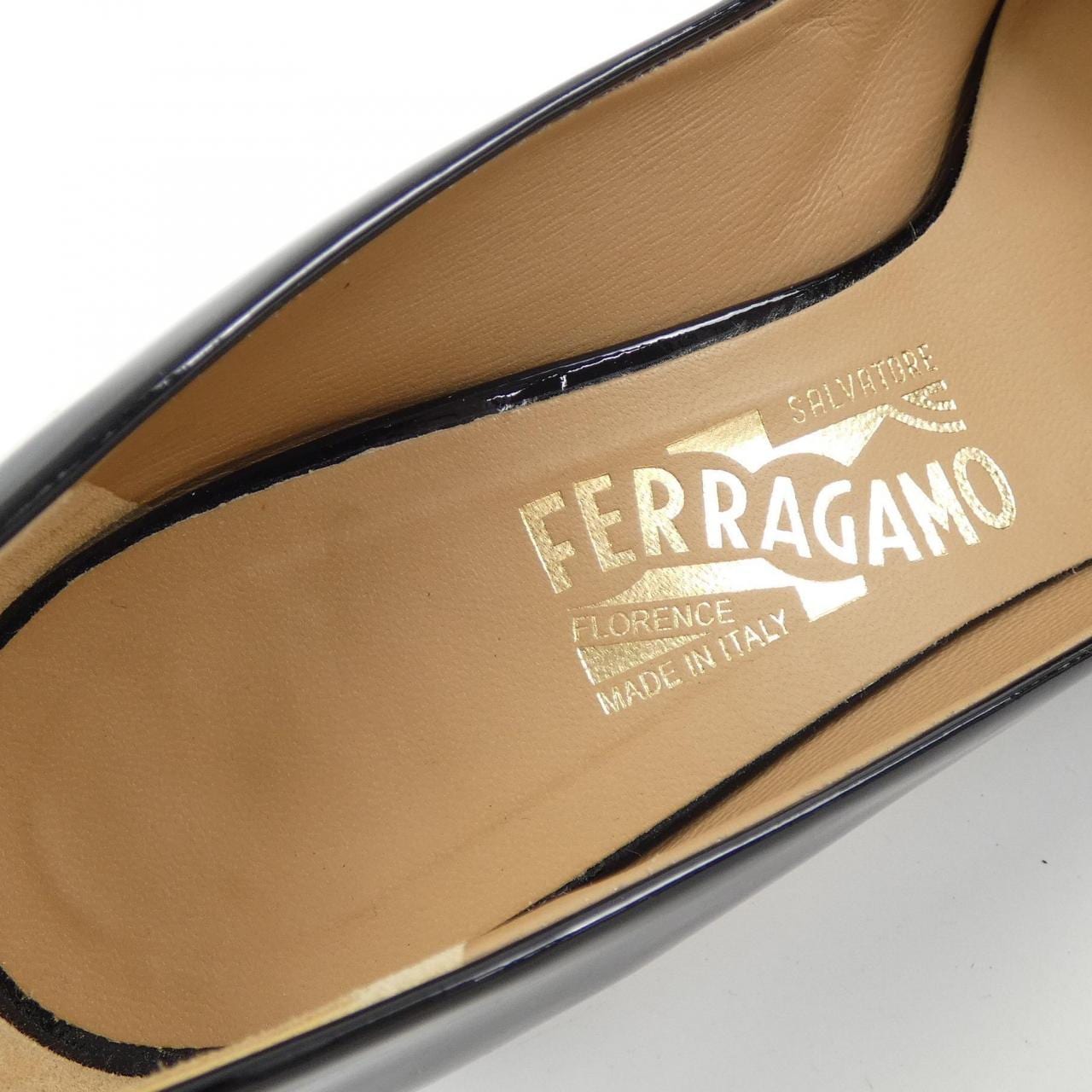 サルヴァトーレフェラガモ SALVATORE FERRAGAMO パンプス