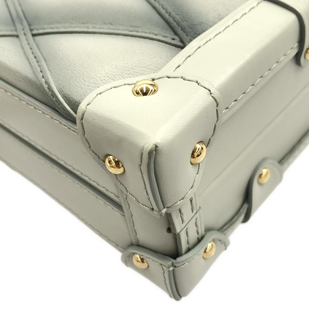 ルイヴィトン プティット マル M24196 ショルダーバッグ