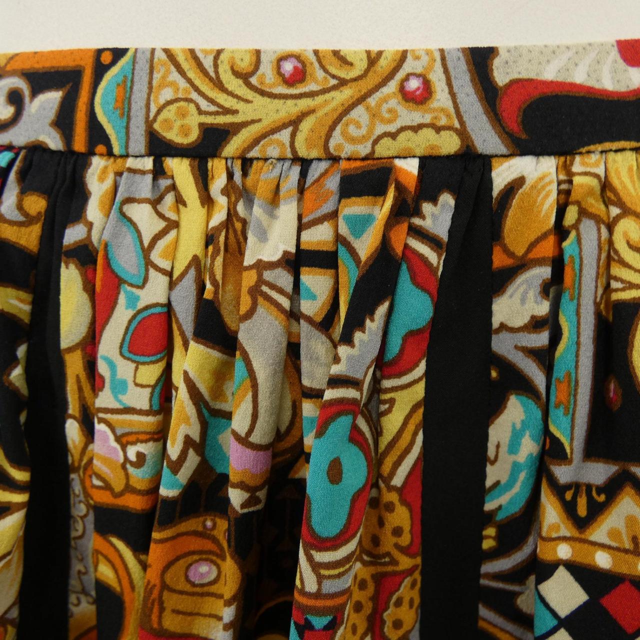 ルイヴィトン LOUIS VUITTON F9SK25QEI スカート