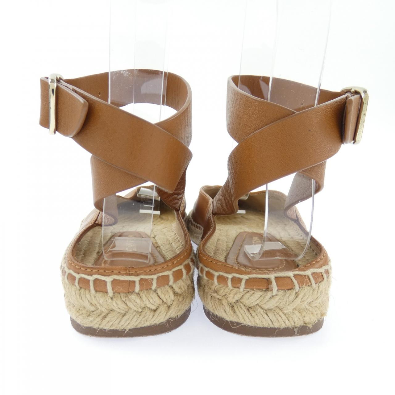 スチュアートワイツマン STUART WEITZMAN サンダル