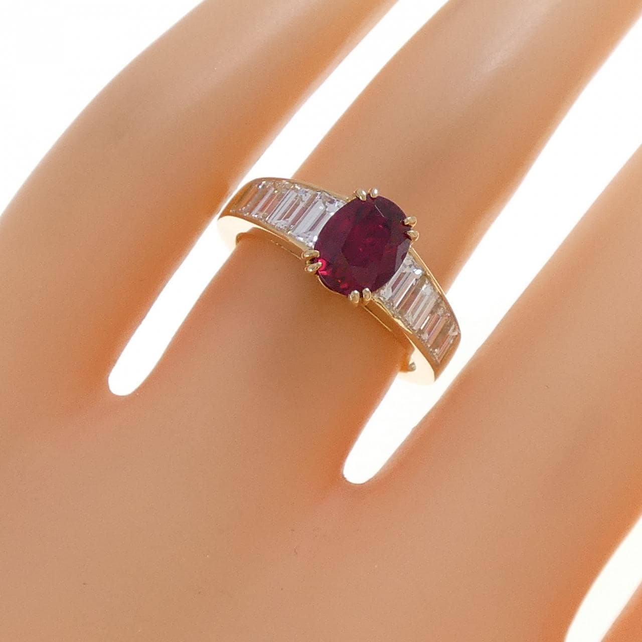 ヴァンクリーフ&アーペル ルビー リング 1.61CT