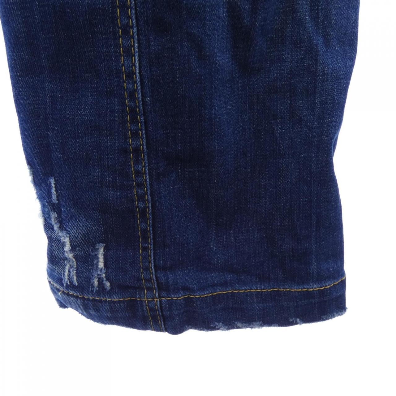 ディースクエアード DSQUARED2 S71LB0370 ジーンズ
