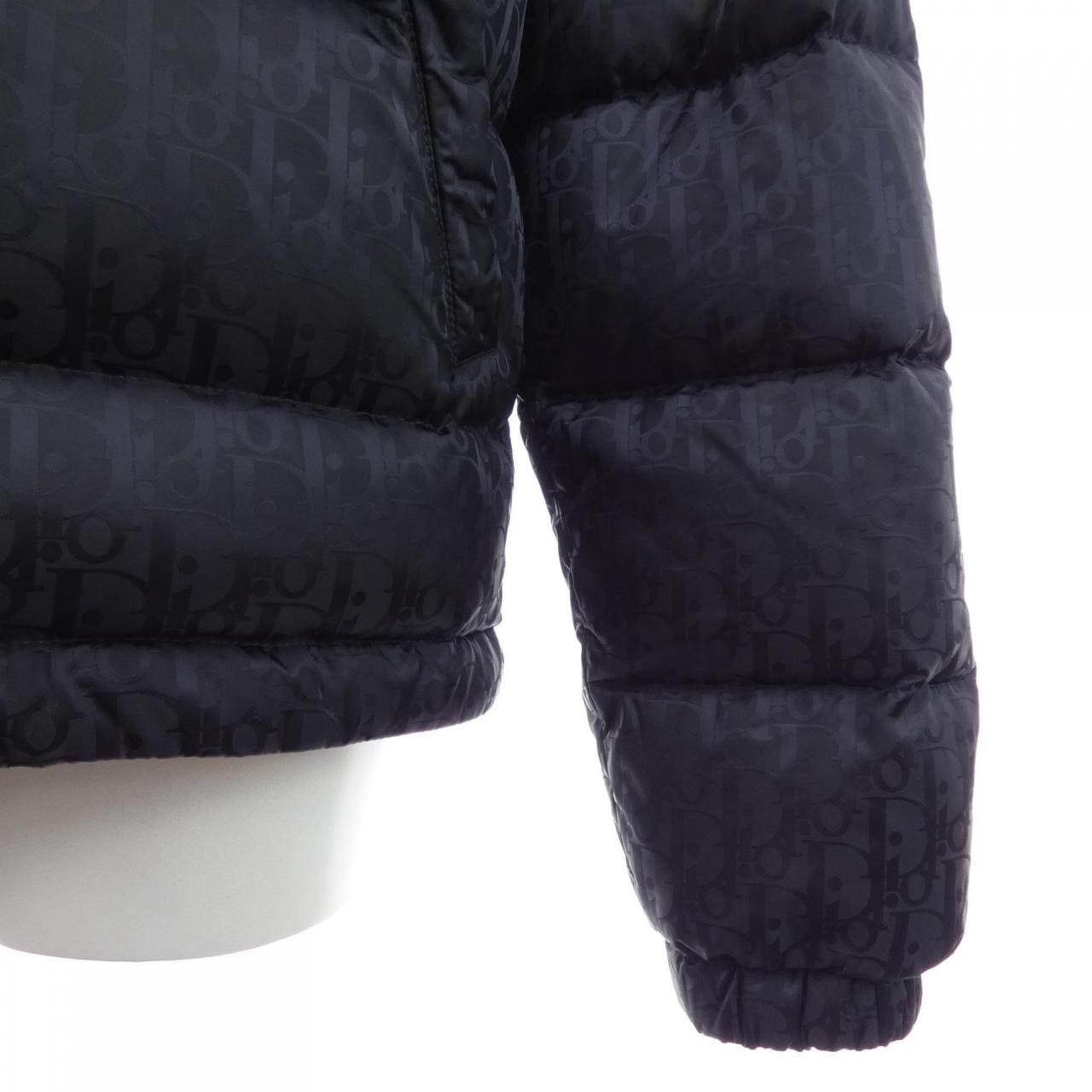 ディオール DIOR DIOR ESSENTIALS パファージャケット OBLIQUE 943C449A4462 ダウンジャケット
