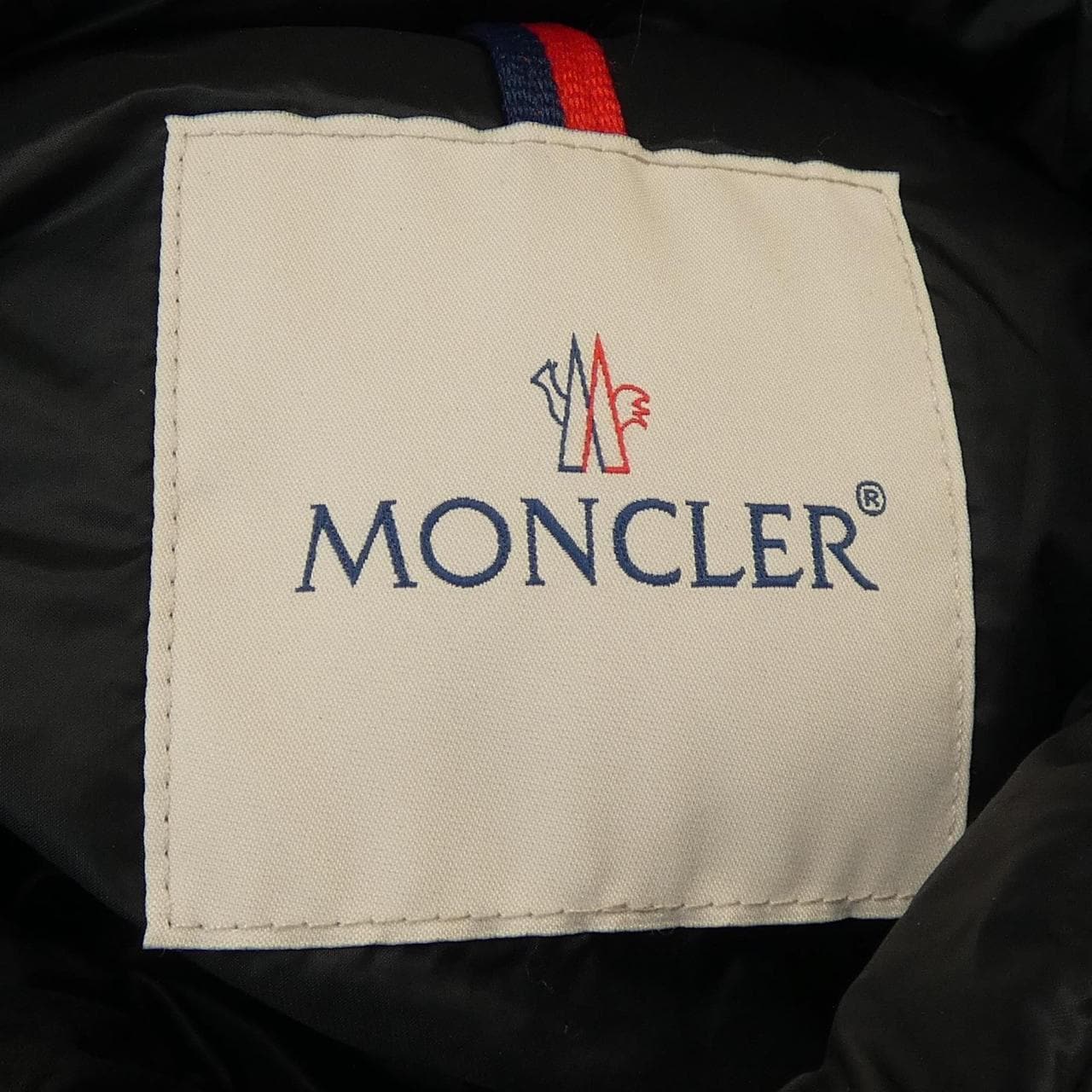 モンクレール MONCLER ダウンジャケット