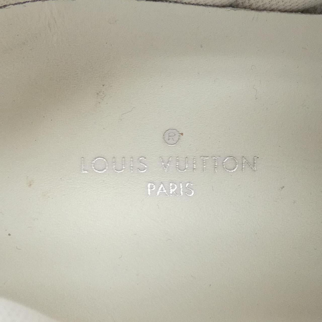 ルイヴィトン LOUIS VUITTON LVアークライトライン 1A8F スニーカー