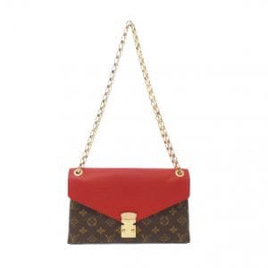 LOUIS VUITTON shoulder bag