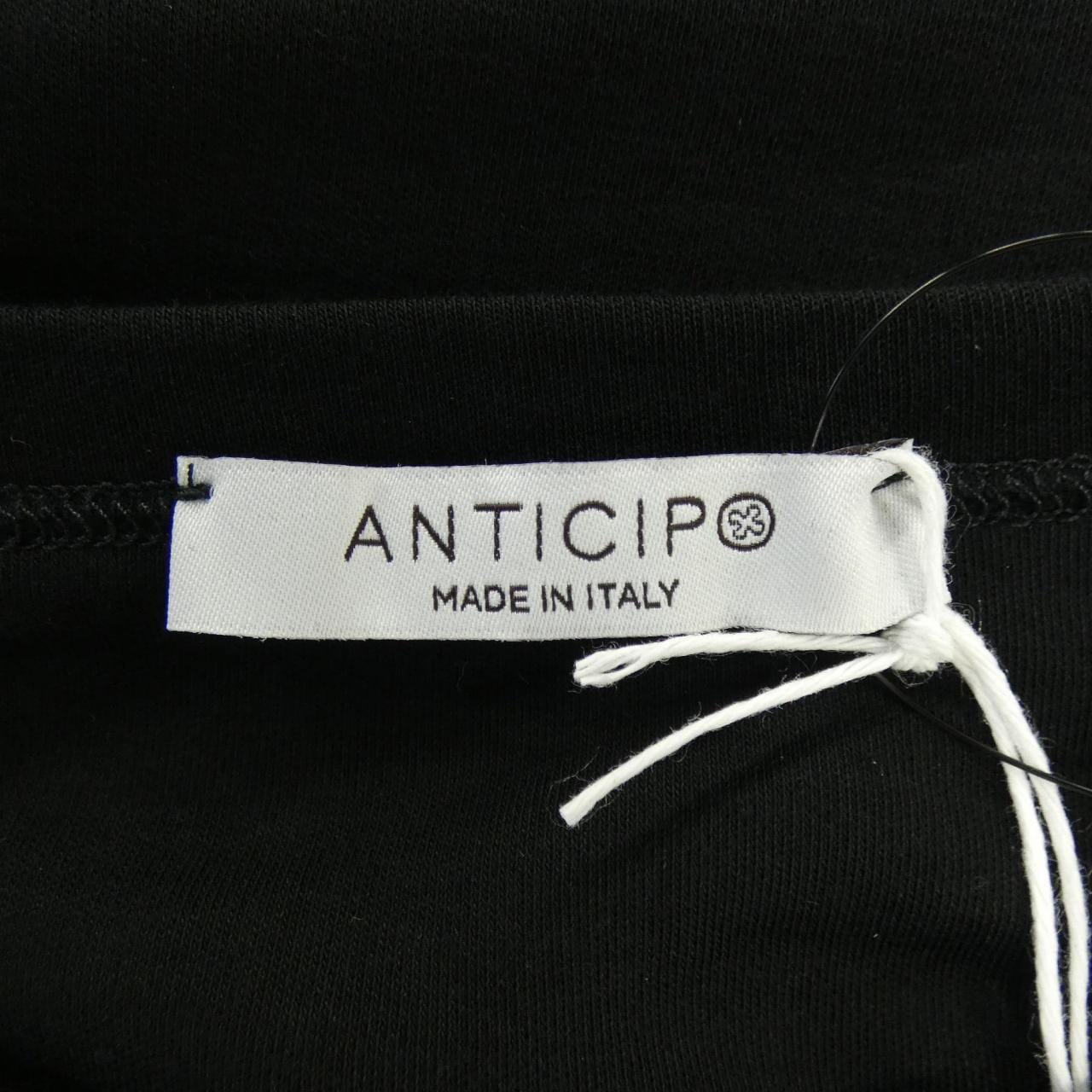 アンティーチポ ANTICIPO Tシャツ