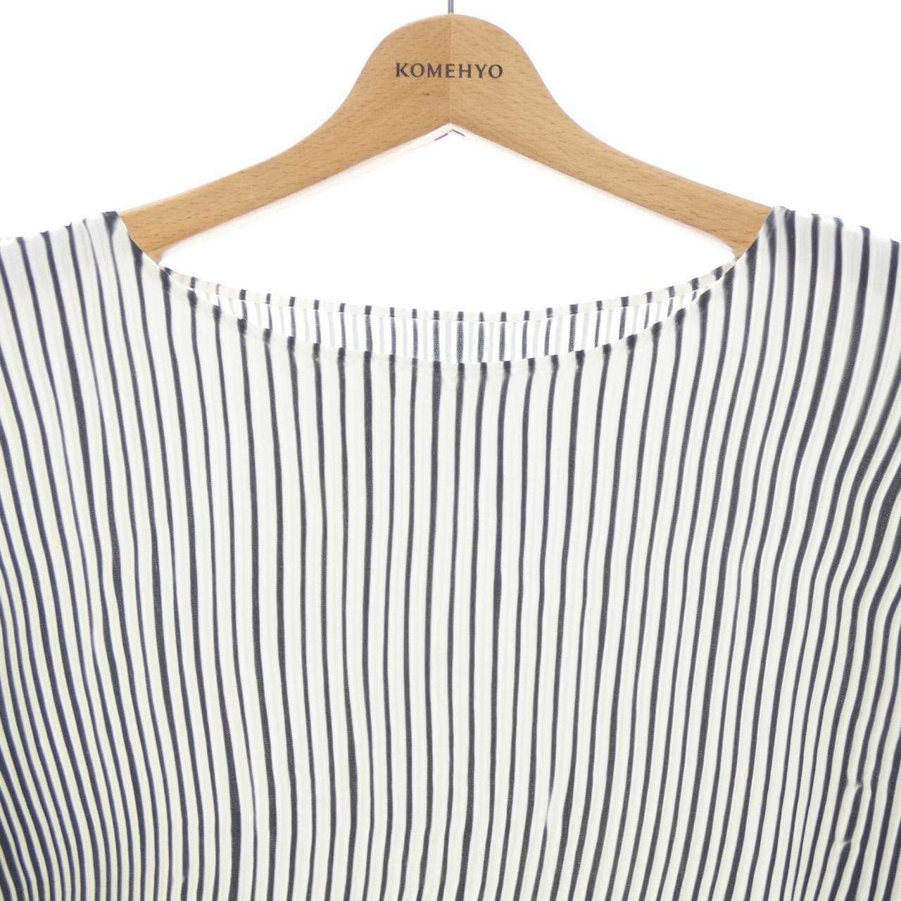 イッセイミヤケ ISSEY MIYAKE IM41FH601 ワンピース
