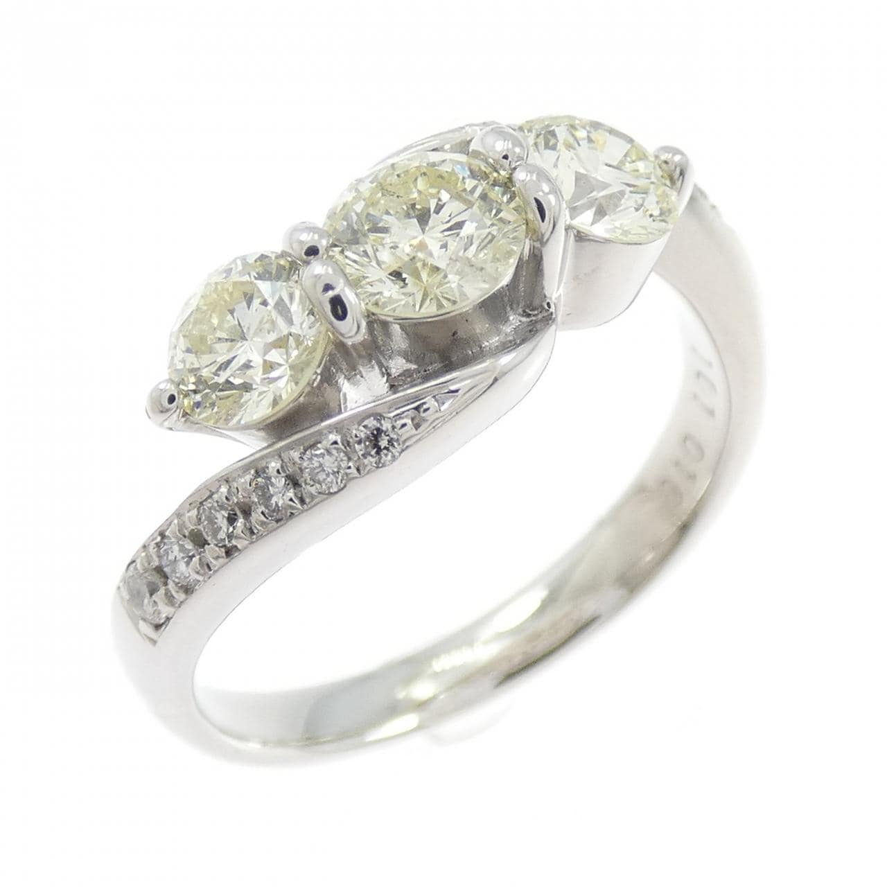 PT900 ダイヤモンド リング 1.01CT