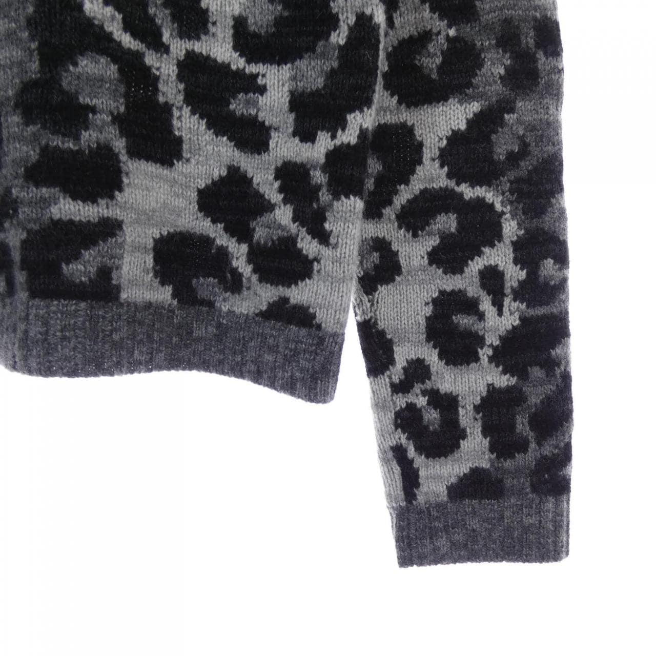 クリスチャンディオール CHRISTIAN DIOR 844S29AM018 ニット