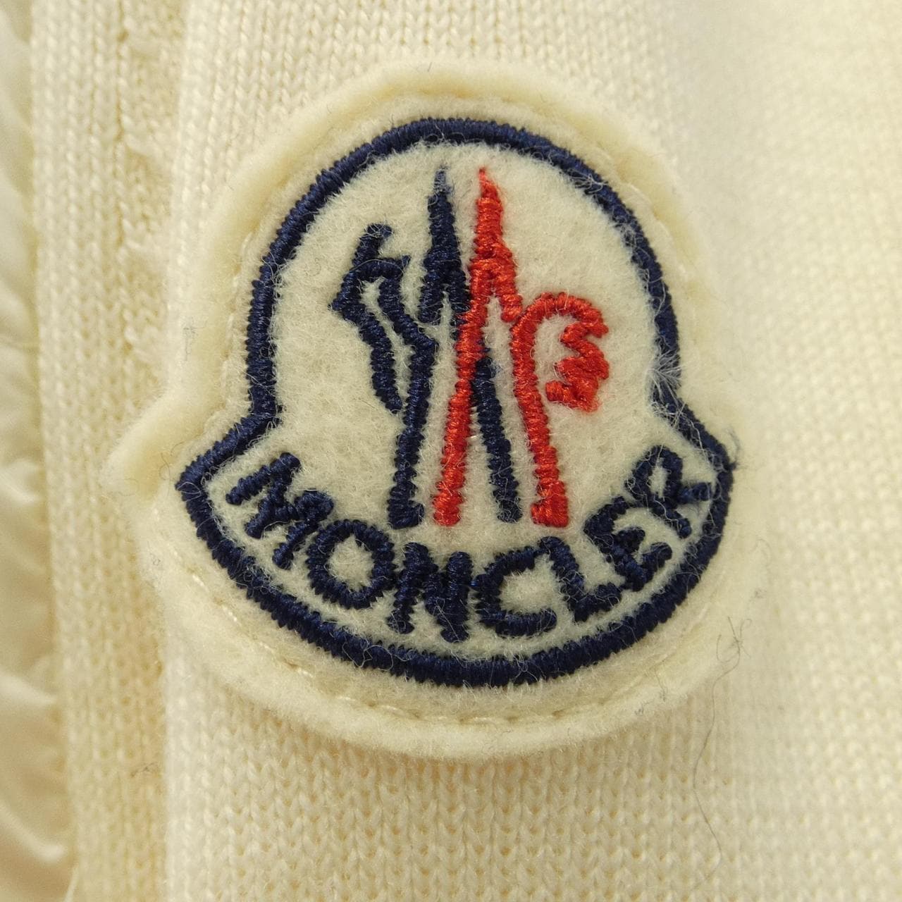 モンクレール MONCLER 20939B51100 ダウンジャケット