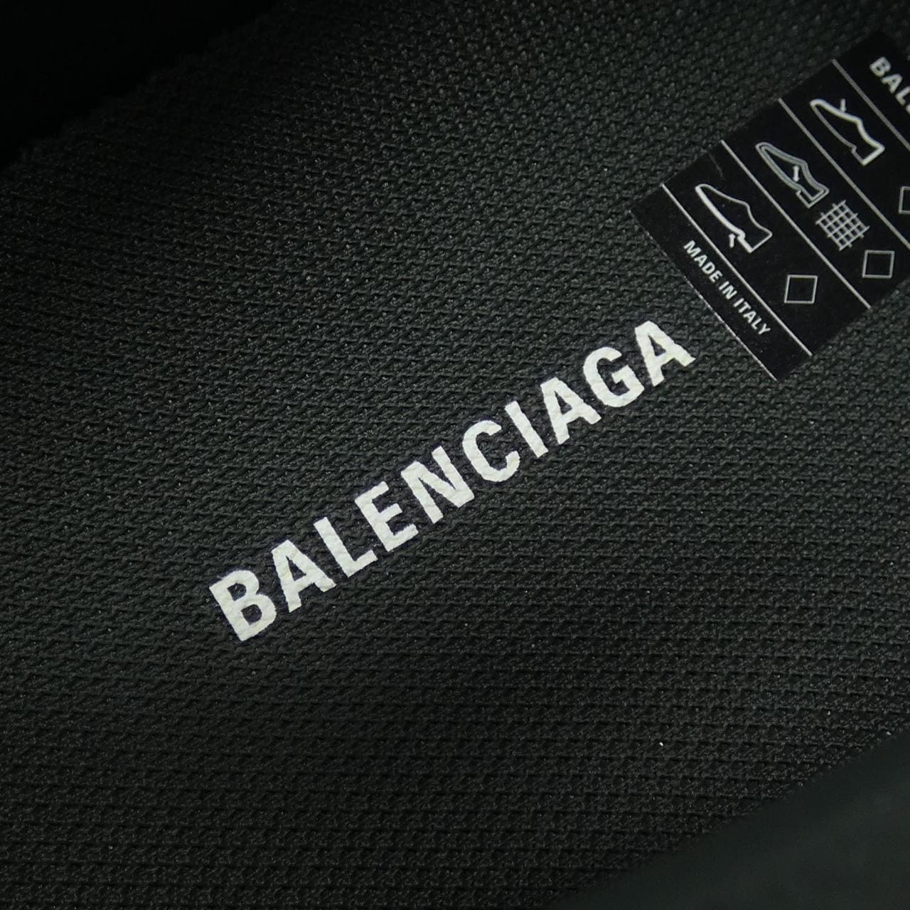 バレンシアガ BALENCIAGA 717805 スニーカー