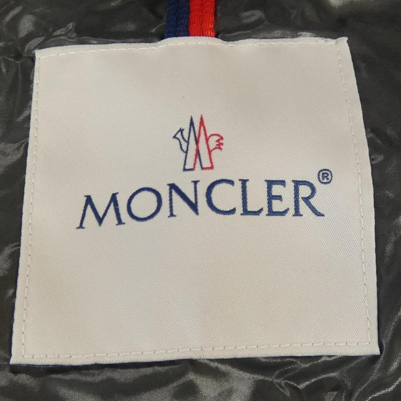 モンクレール MONCLER ダウンジャケット