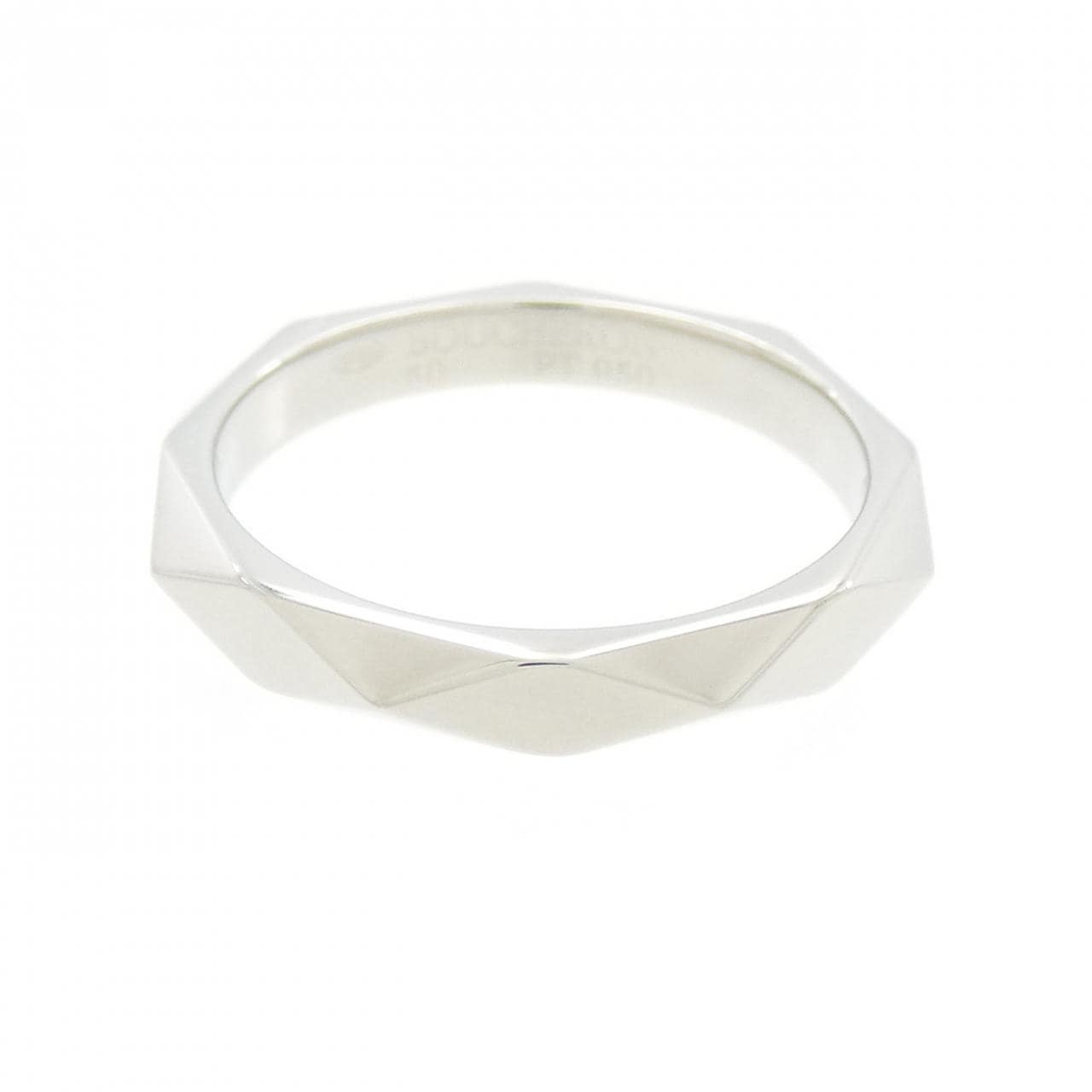 Boucheron faceted ring