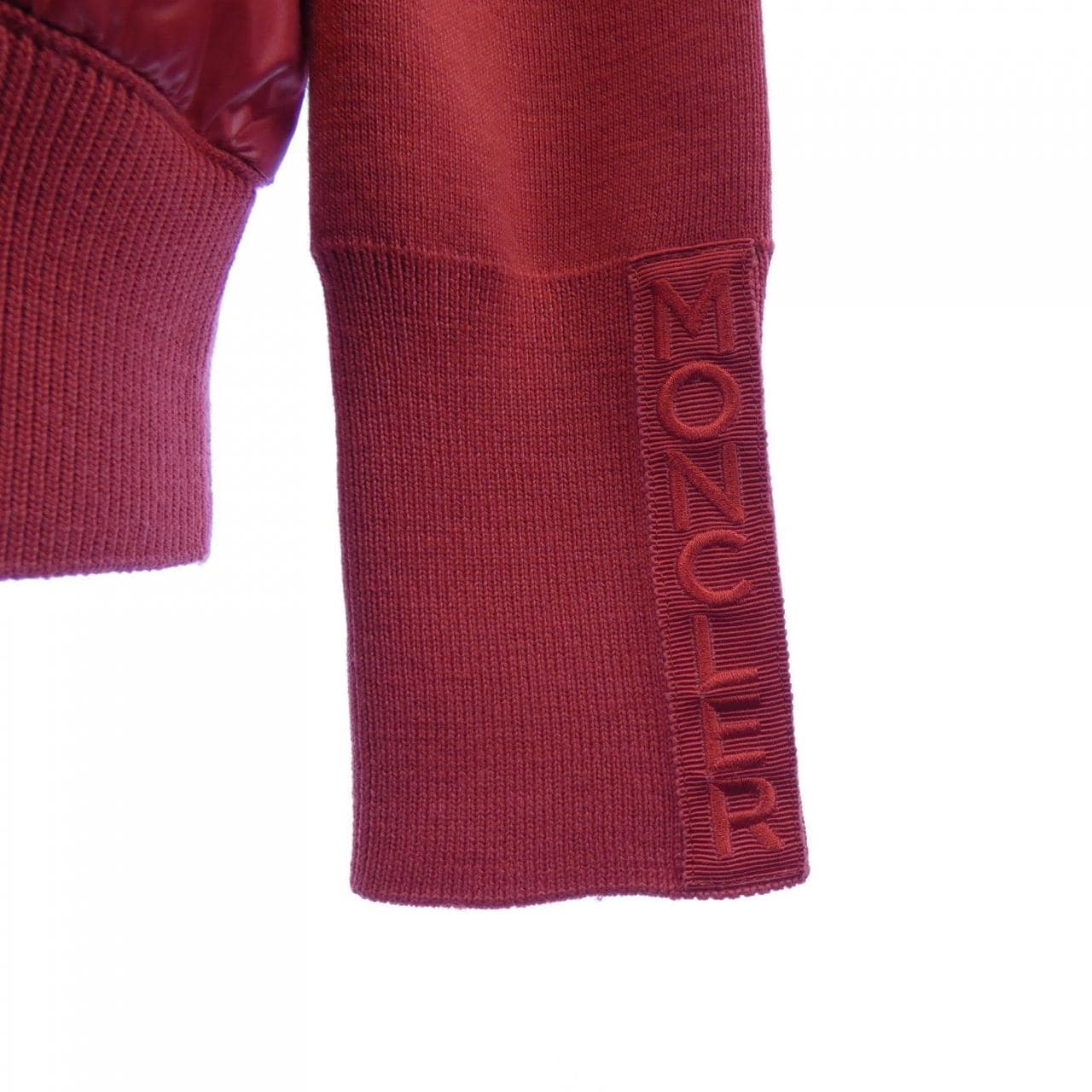 モンクレール MONCLER 10939B53200 ダウンジャケット