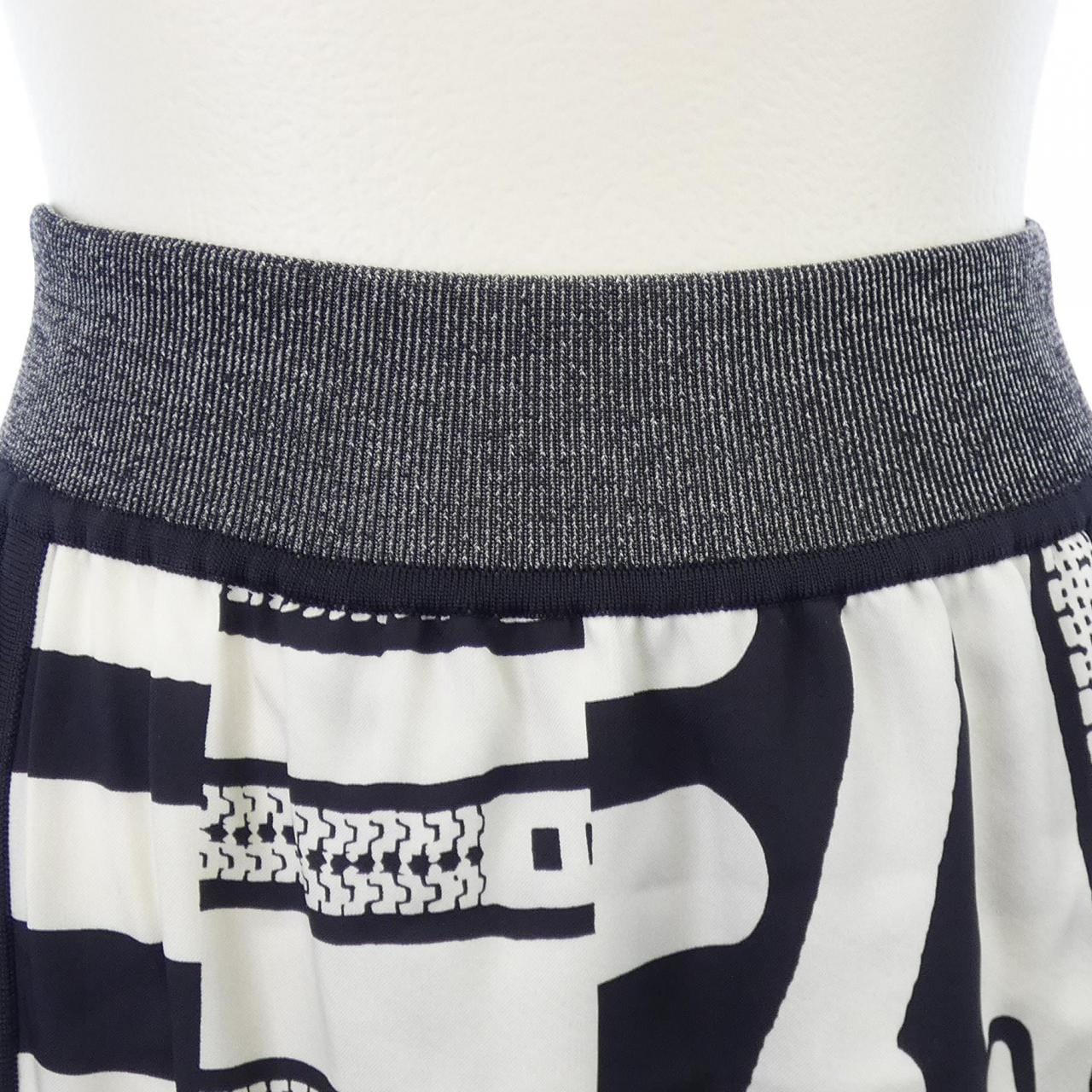 エルメス HERMES TRESOR DE MEDOR RAYURE 2H2836D5 ツイルレーヌ スカート