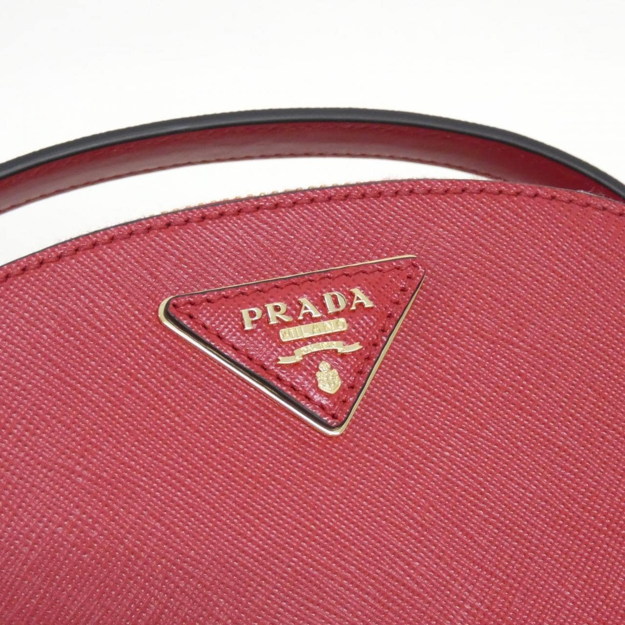 Prada 1BH123包