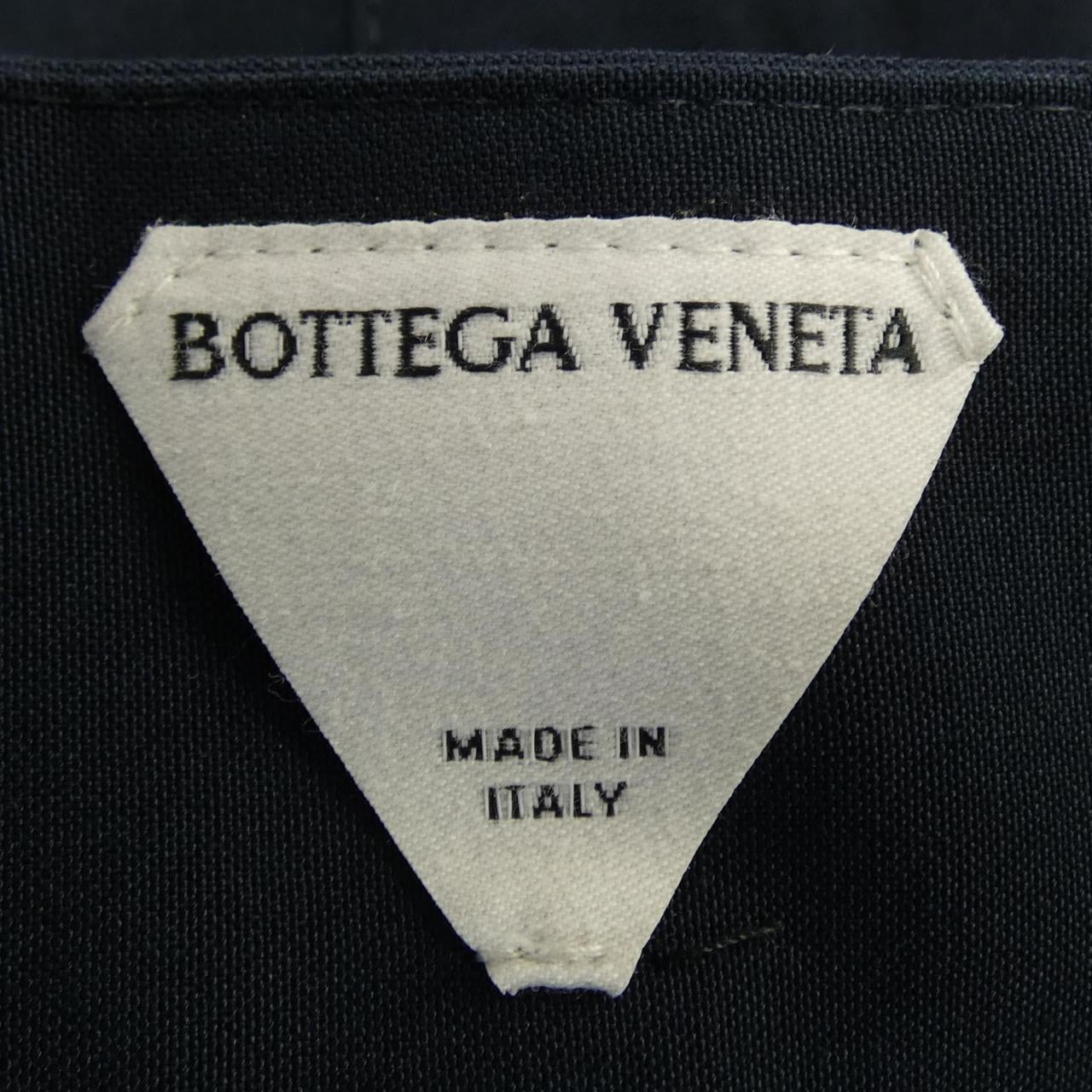 BOTTEGA VENETA Veneta 740454 V2BL0 短褲