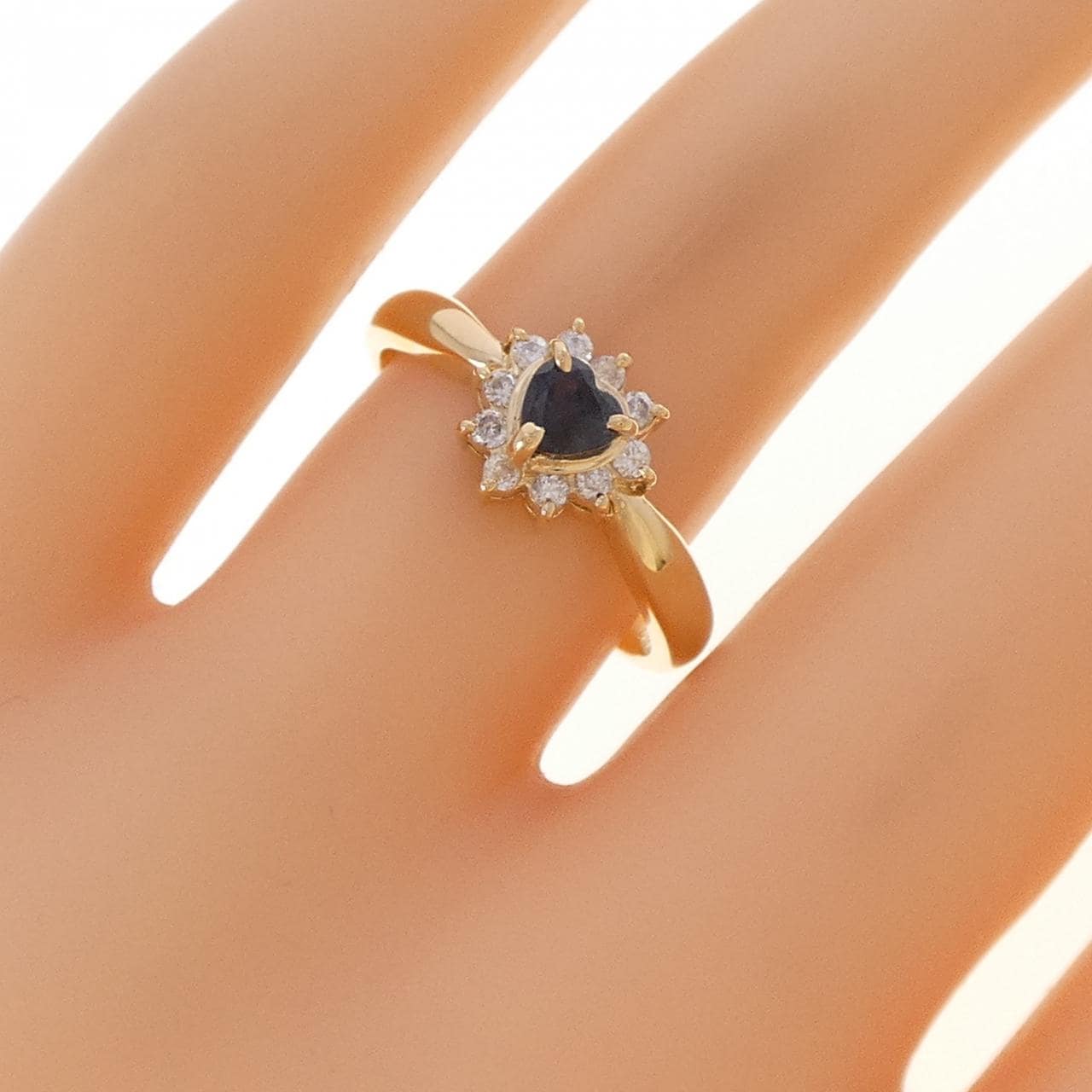 K18YG ハート サファイヤ リング 0.41CT