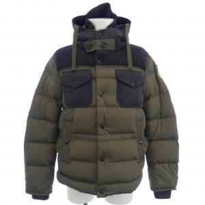 モンクレール MONCLER ダウンジャケット