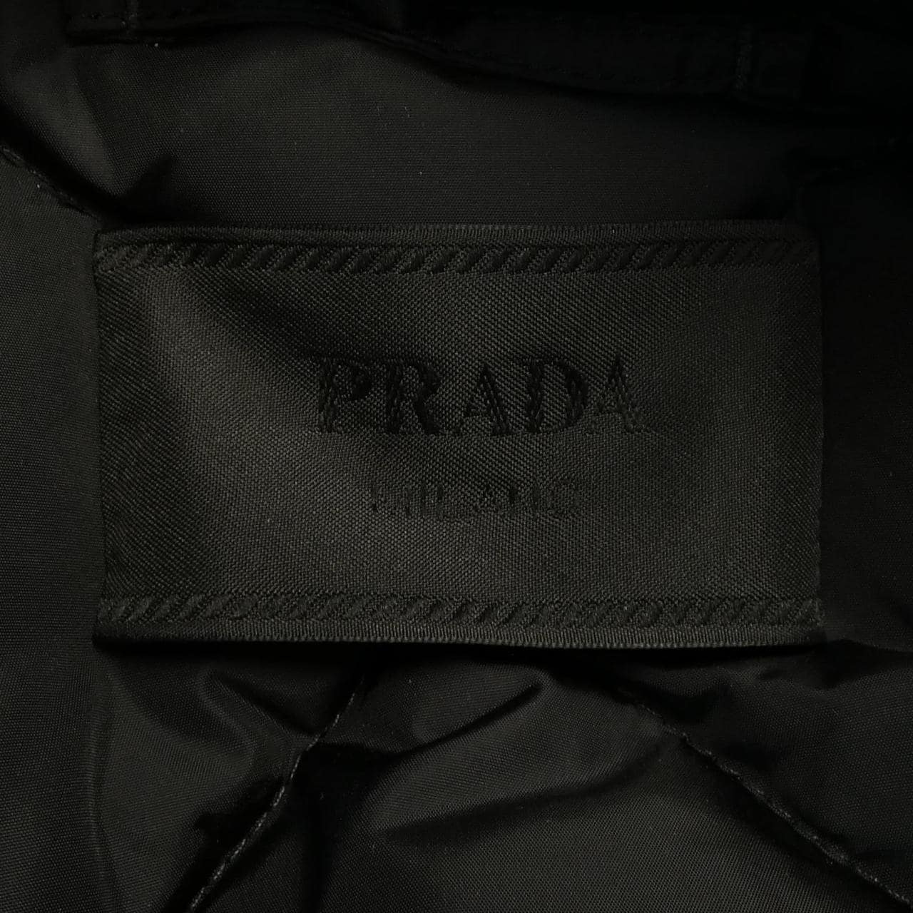 プラダ PRADA トライアングルロゴ SGC842 SOOO 16BF ダウンジャケット