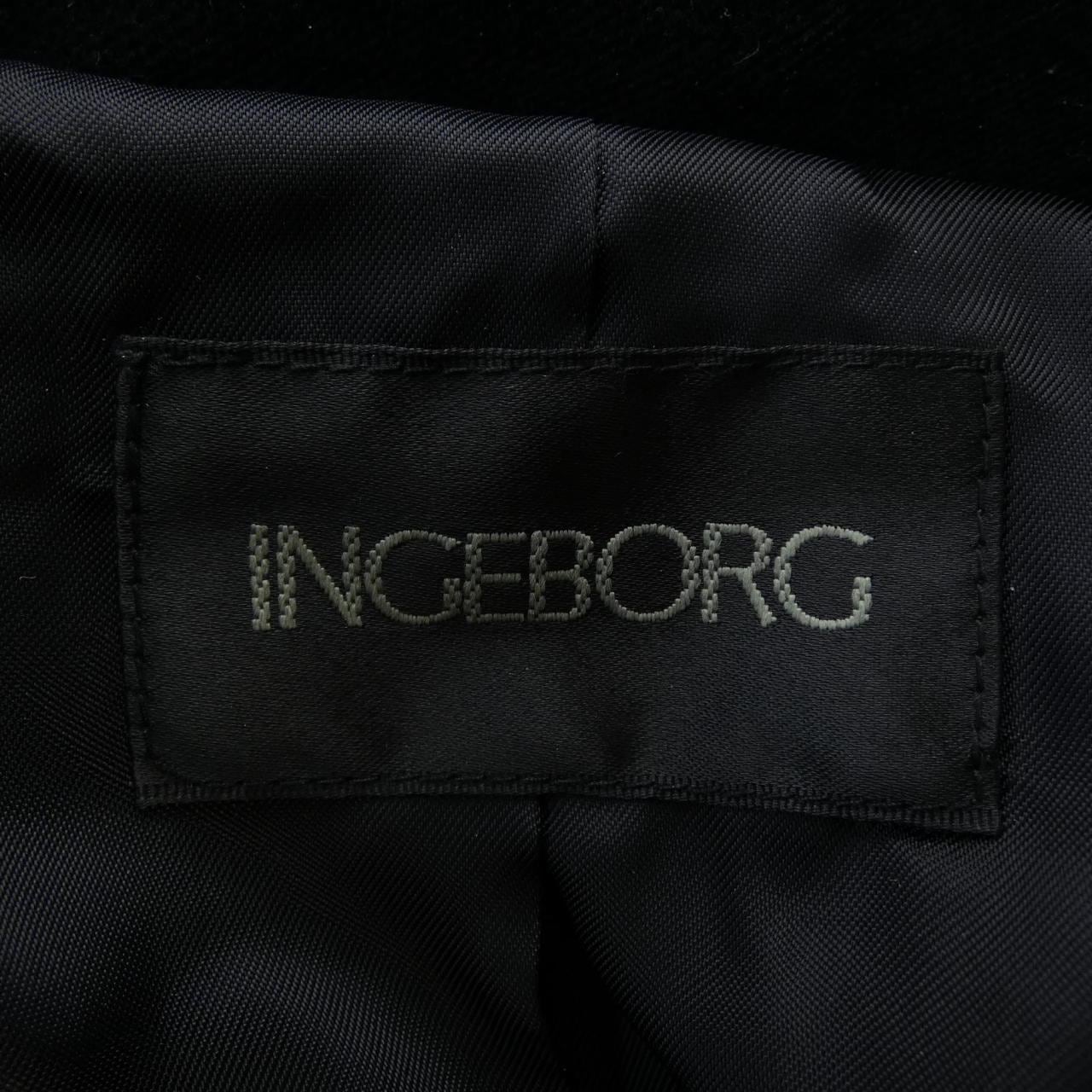 インゲボルグ INGEBORG ダウンジャケット