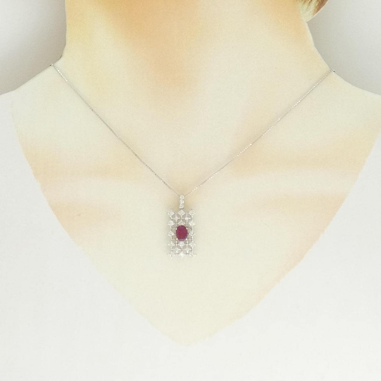 K18WG ルビー ネックレス 1.05CT