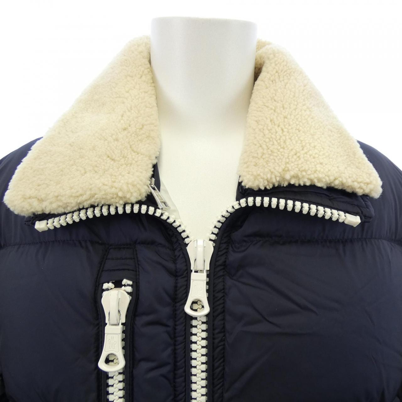 モンクレール MONCLER 53227 PESSAC ダウンジャケット