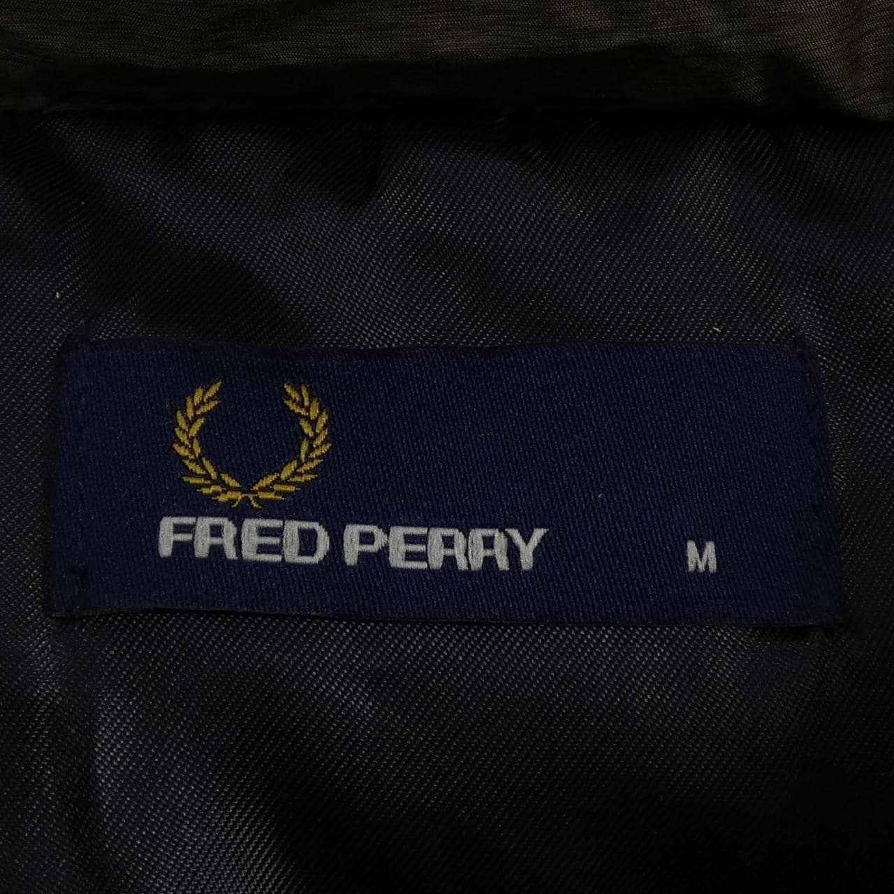 フレッドペリー FRED PERRY ダウンジャケット