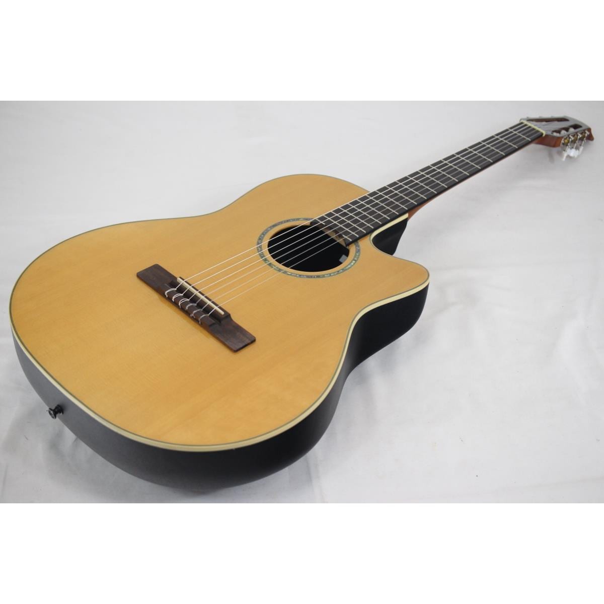 ＯＶＡＴＩＯＮ　　ＣＣ２４３