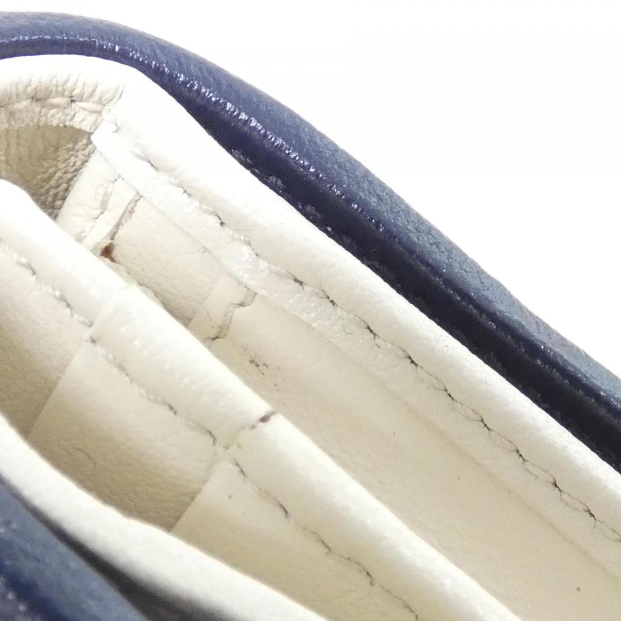 グッチ GG MARMONT 573811 0OLFX 財布