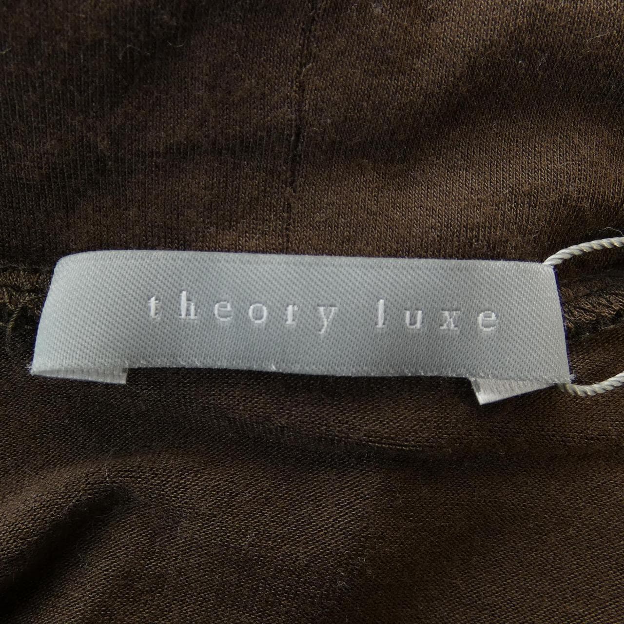 塞奥莉露Theory luxe上衣