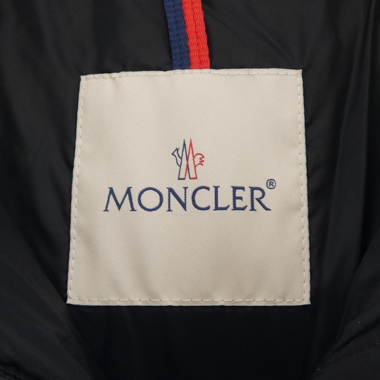 モンクレール MONCLER ダウンジャケット