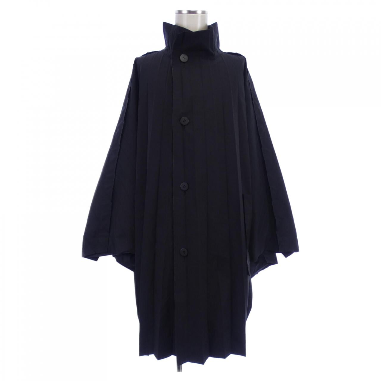 HOMME PLISSE coat