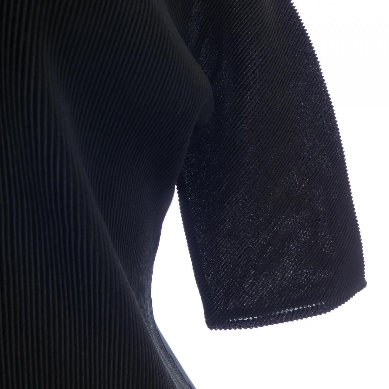 プリーツプリーズ PLEATS PLEASE PP02FK103 トップス