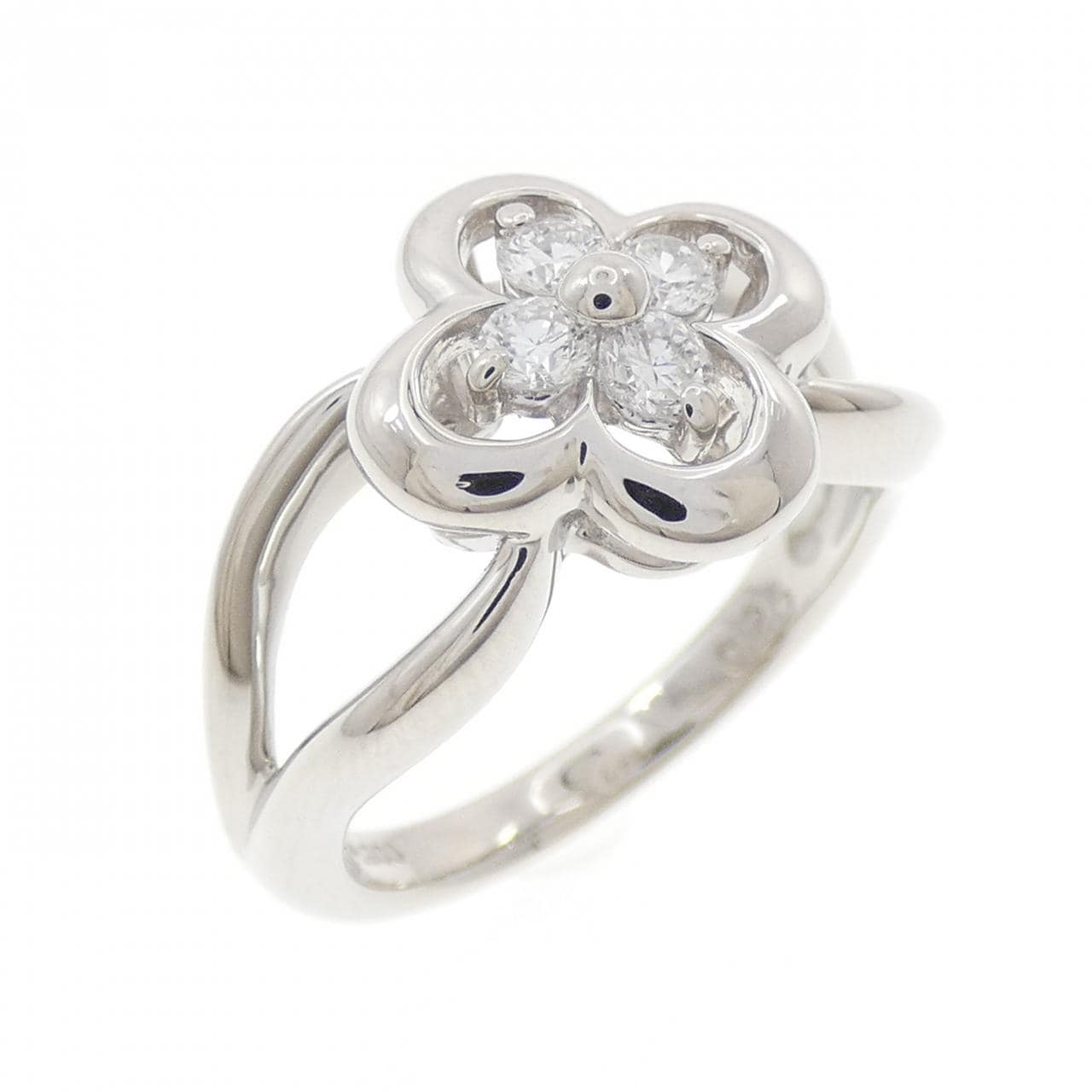 PT900 フラワー ダイヤモンド リング 0.26CT