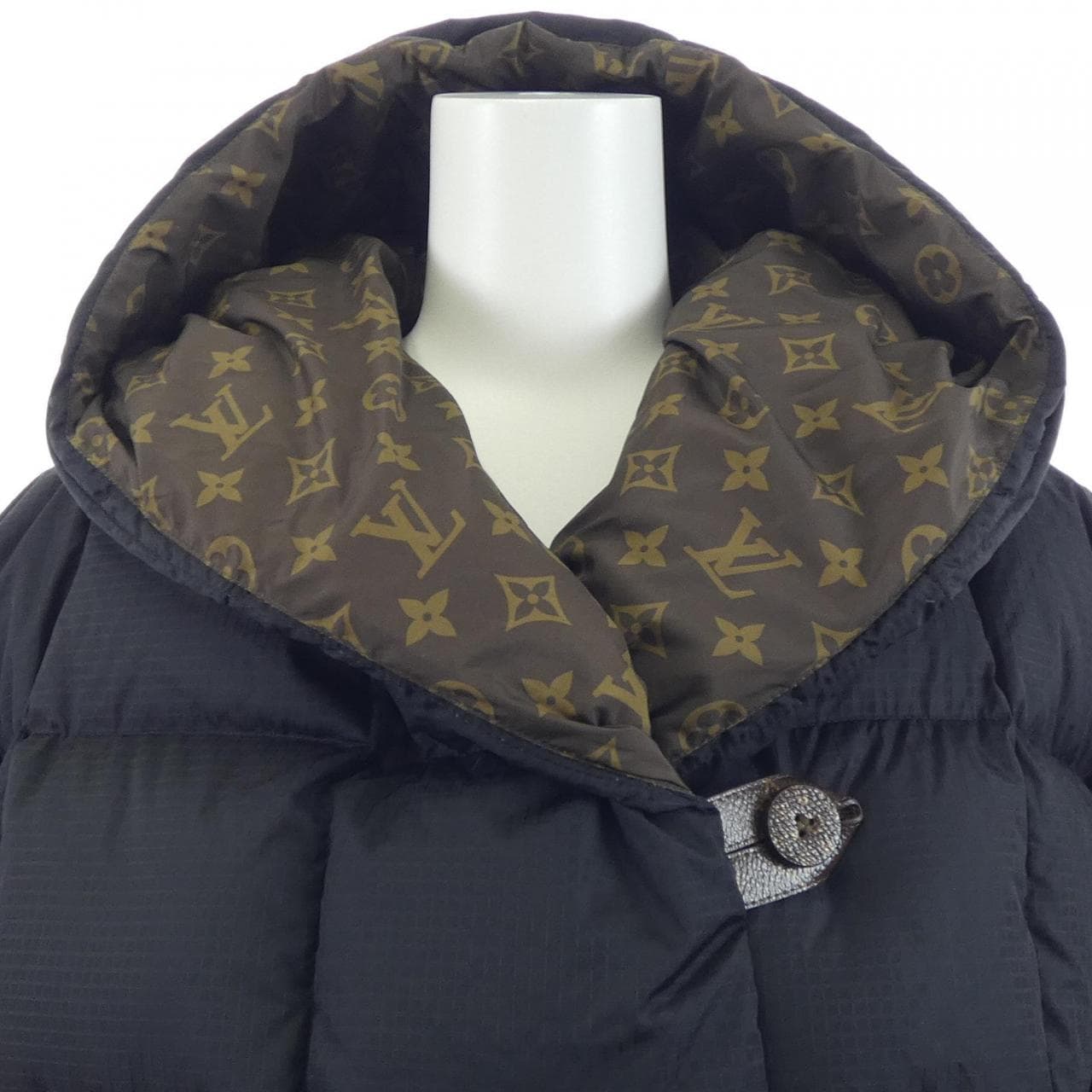 ルイヴィトン LOUIS VUITTON ロングスリーブピローパッファージャケット FOOW21E54 ダウンジャケット