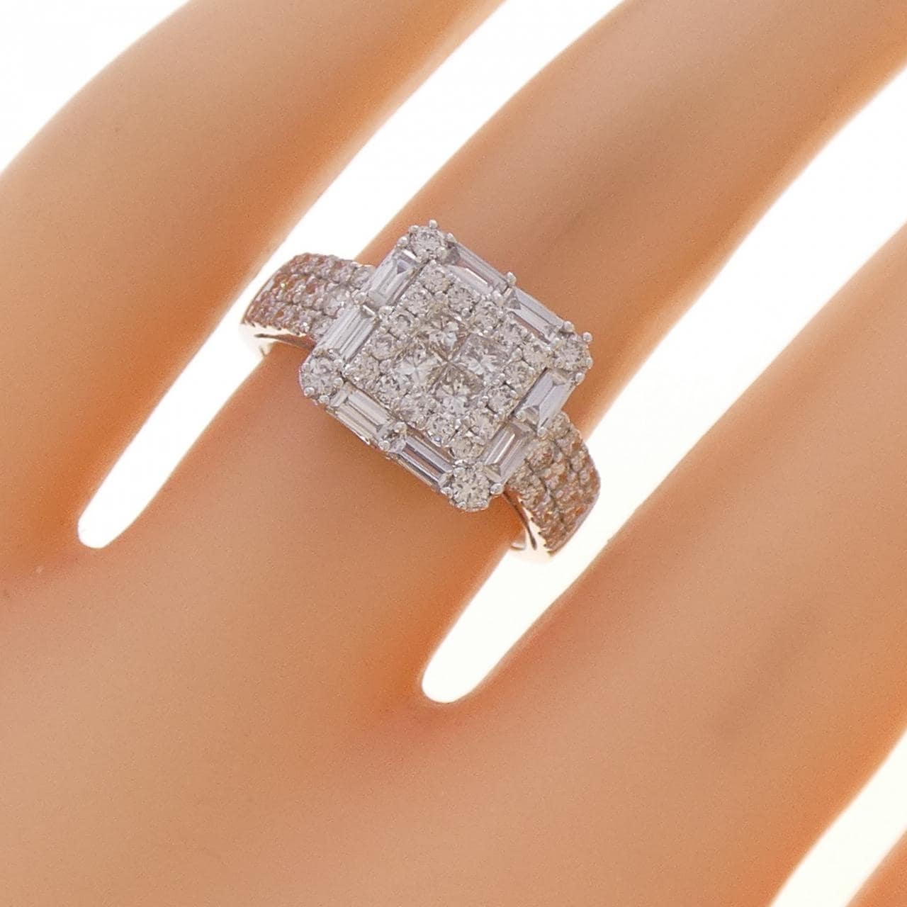 K18WG ダイヤモンド リング 1.00CT