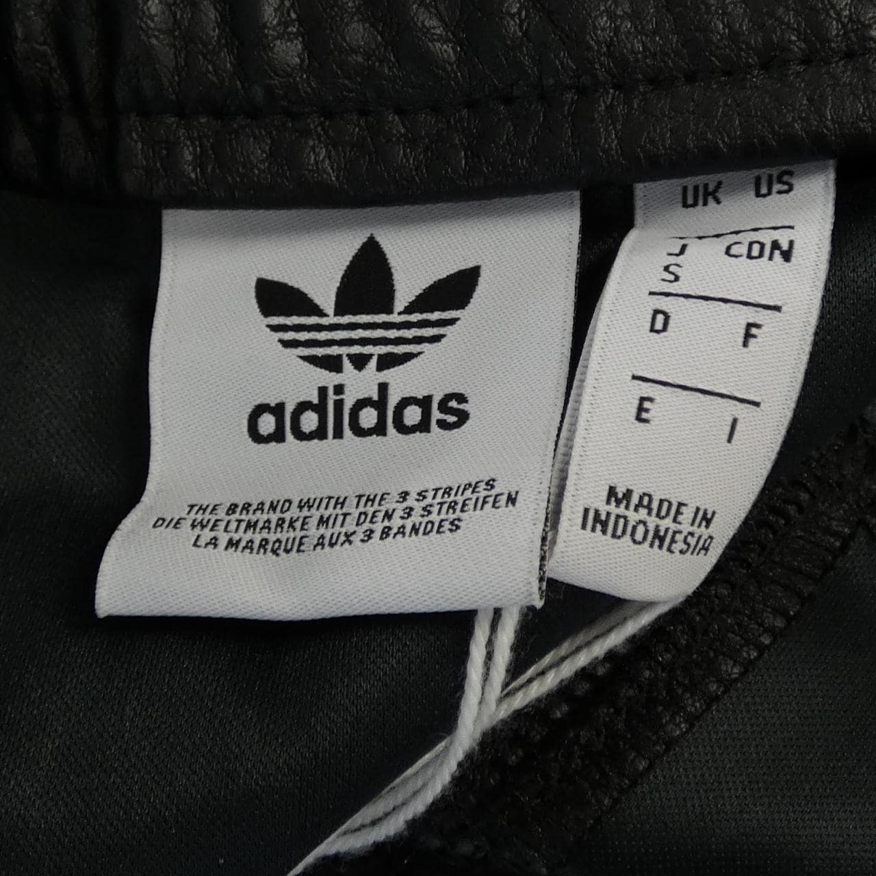 阿迪達斯ADIDAS褲子