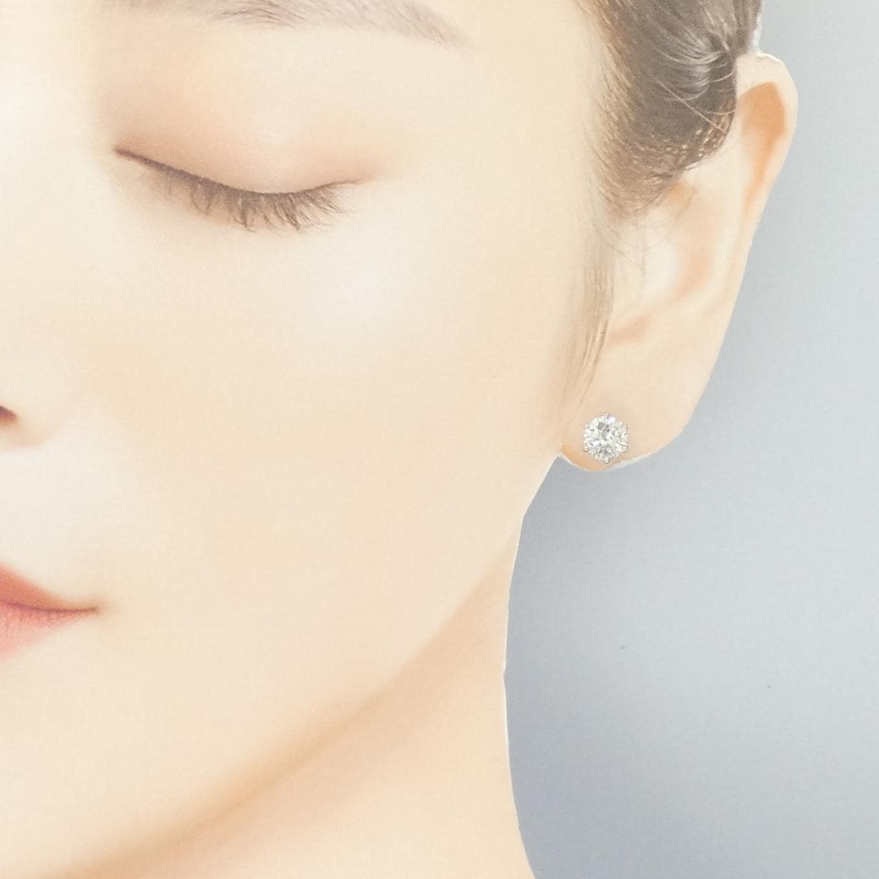 PT900 ソリティア ダイヤモンド ピアス 1.103CT 片耳