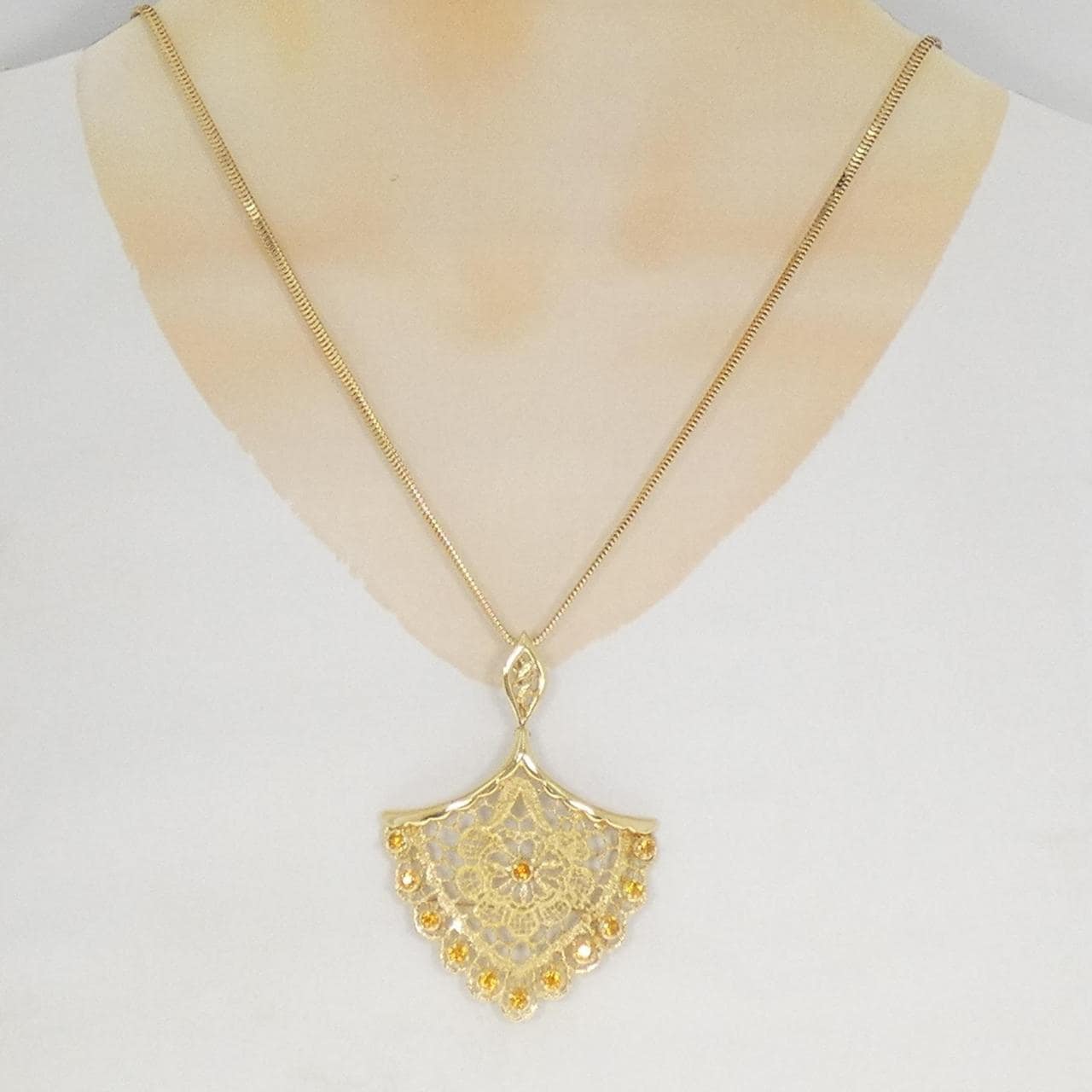 ジュネ サファイヤ ネックレス 1.92CT