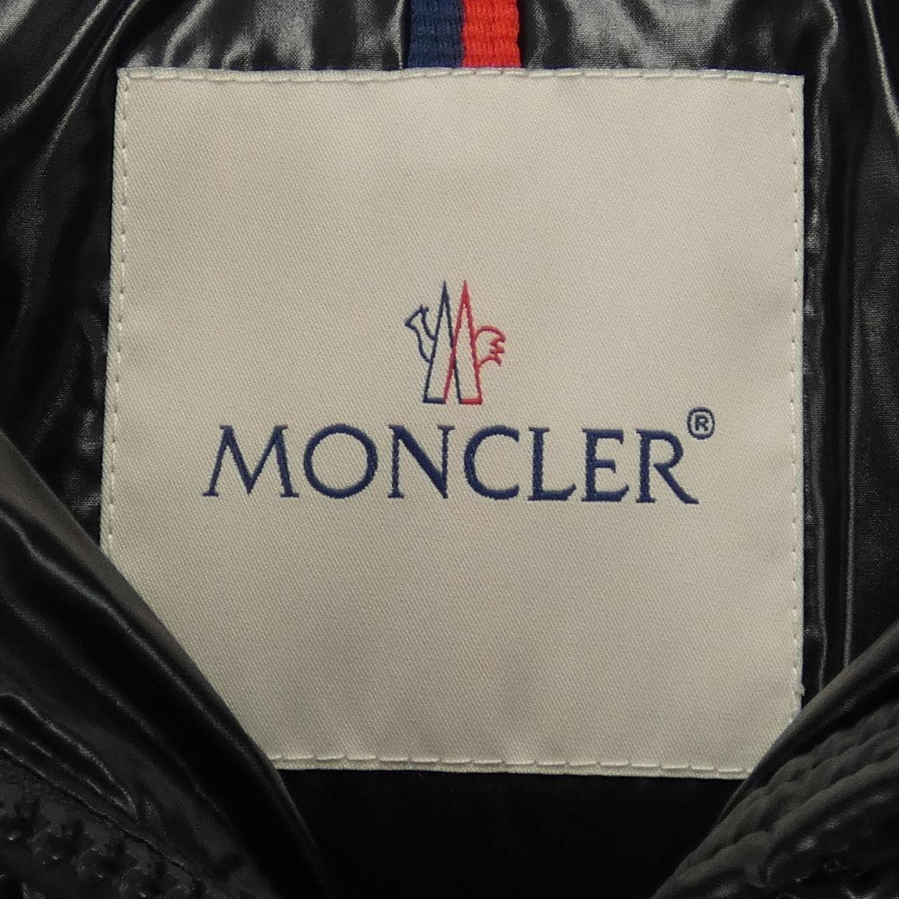 モンクレール MONCLER ダウンジャケット