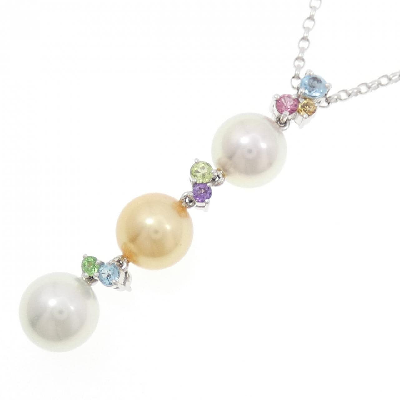 K18WG Akoya pearl necklace