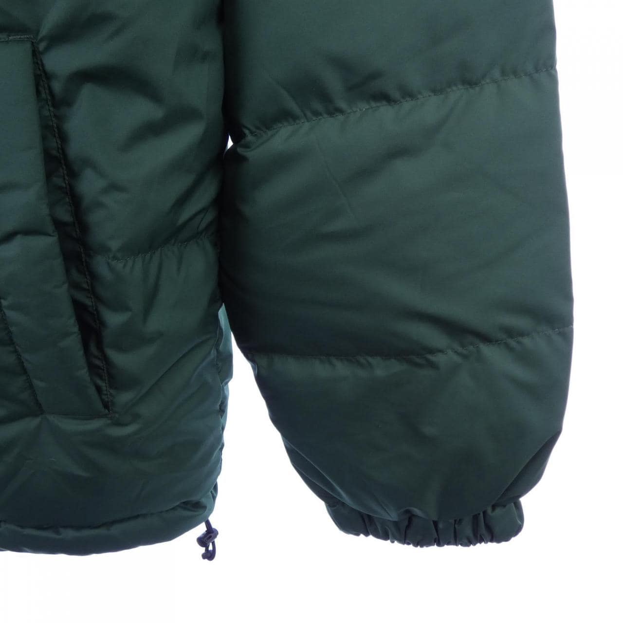 ナンガ NANGA Nujabes ダウンジャケット