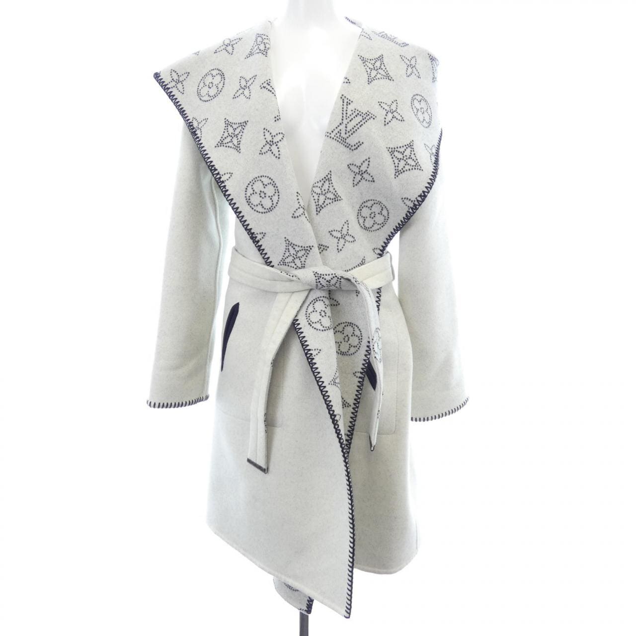 ルイヴィトン LOUIS VUITTON リバーシブルマヒナモノグラムラップコート FOCO04R90 コート