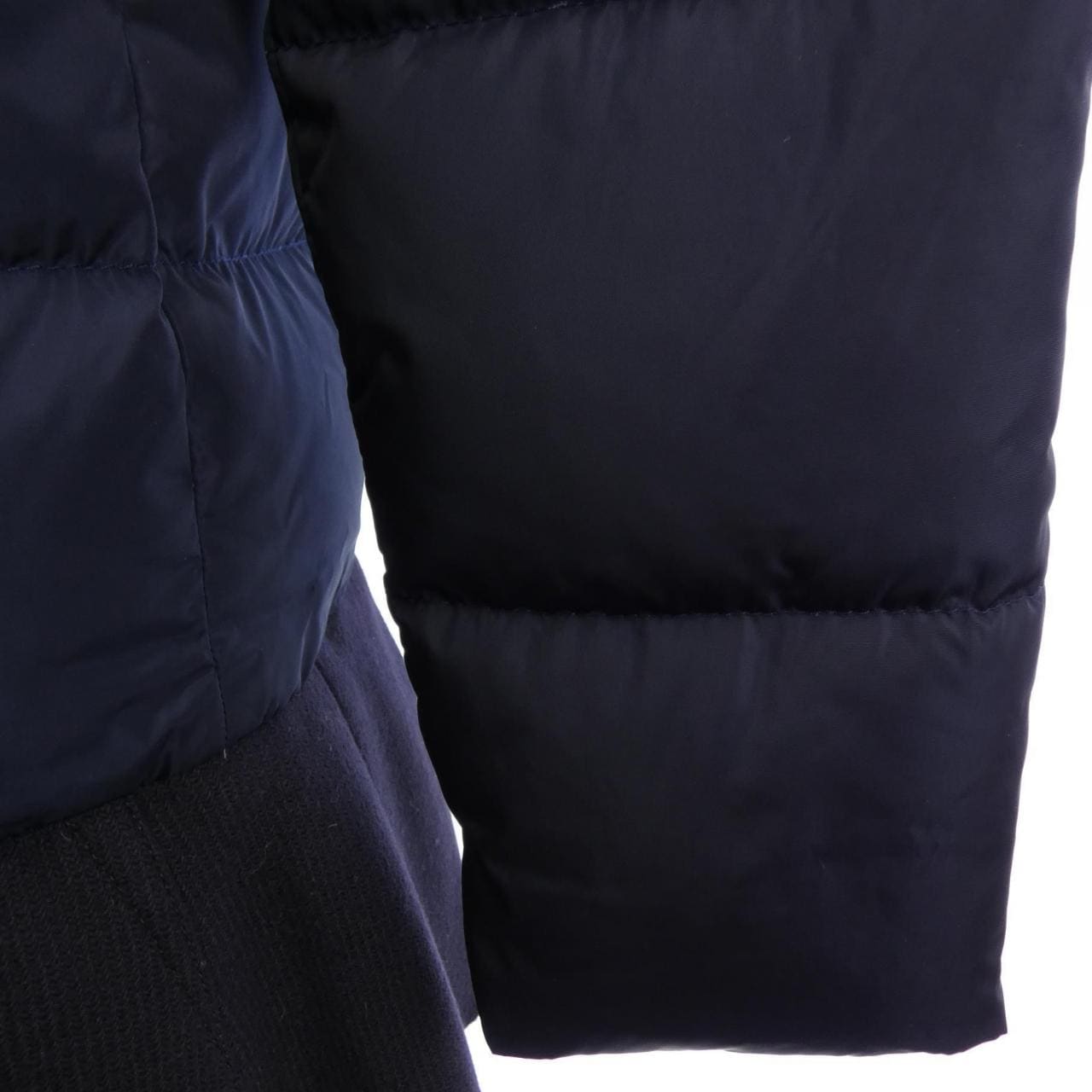 モンクレール MONCLER VIBURNUM ダウンコート