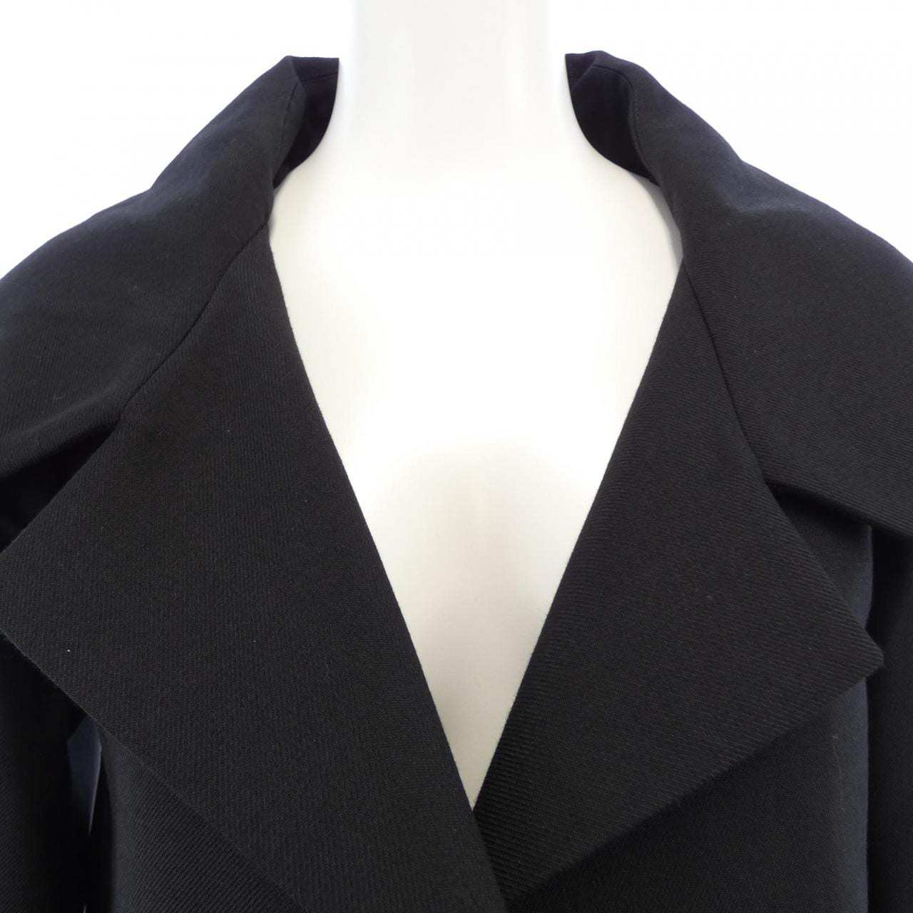ヴァレンティノ VALENTINO WB0CE2L56LR ジャケット