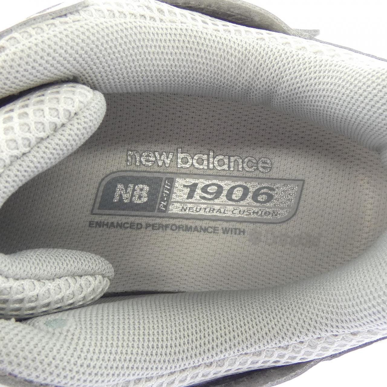 ニューバランス NEW BALANCE M1906AG スニーカー